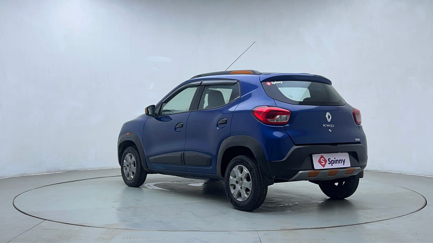 Used 2017 Renault Kwid CLIMBER 1.0 AMT Petrol Automatic exterior LEFT REAR CORNER VIEW