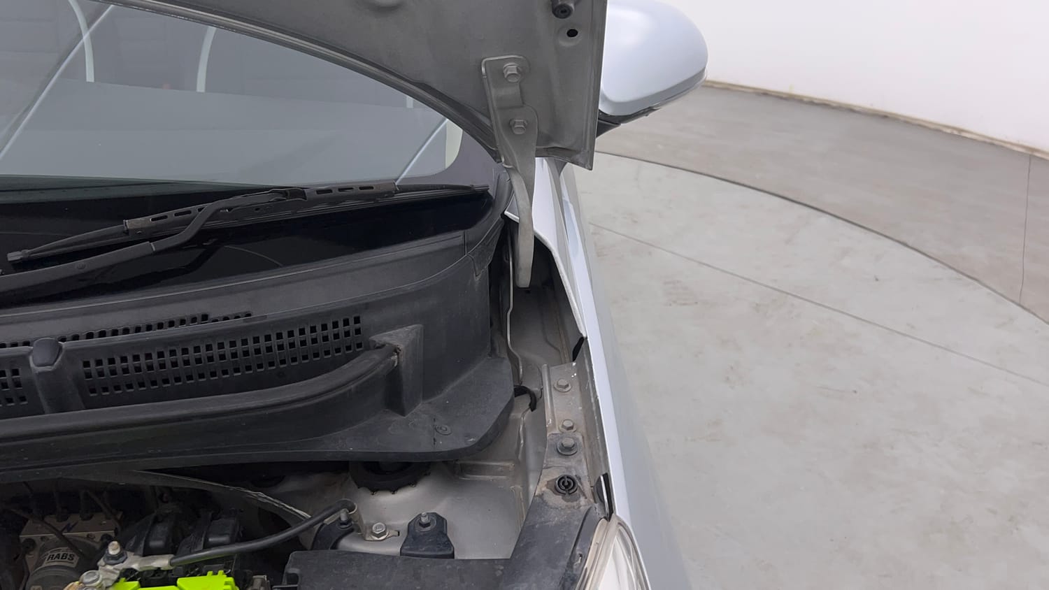 Used 2021 Hyundai Santro Sportz AMT Petrol Automatic engine ENGINE LEFT SIDE HINGE & APRON VIEW