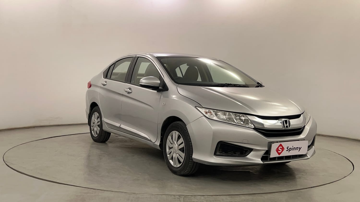 Used 2016 Honda City SV CVT Petrol Automatic exterior RIGHT FRONT CORNER VIEW