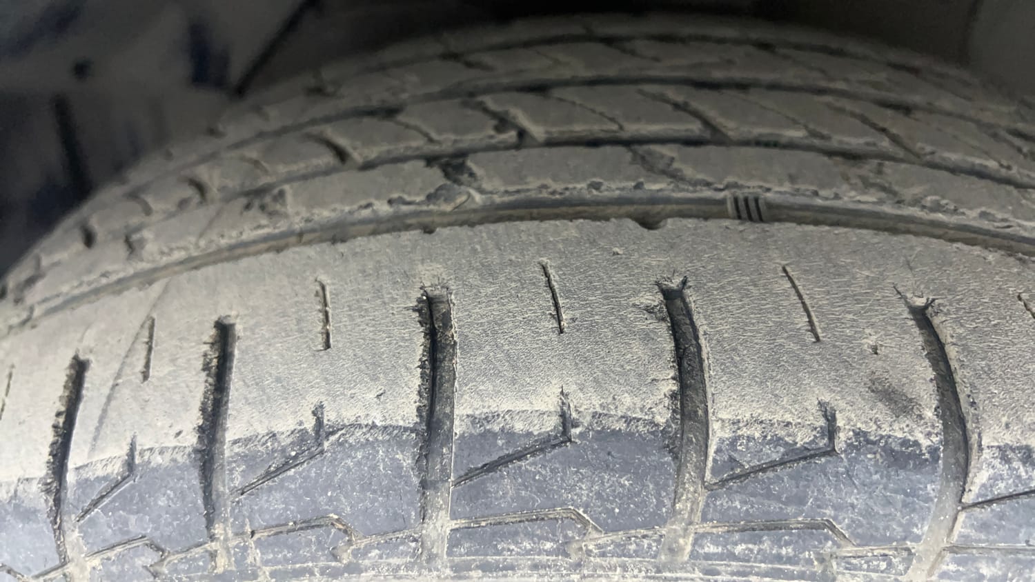Used 2019 Maruti Suzuki S-Cross Zeta 1.3 Diesel Manual tyres LEFT FRONT TYRE TREAD VIEW