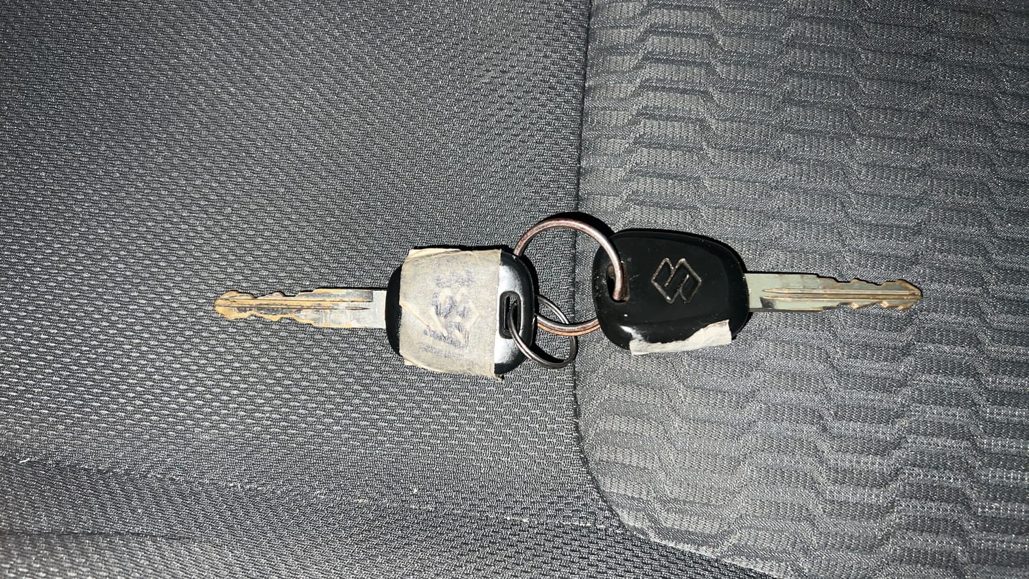 Used 2017 Maruti Suzuki Vitara Brezza LDi (O) Diesel Manual extra CAR KEY VIEW