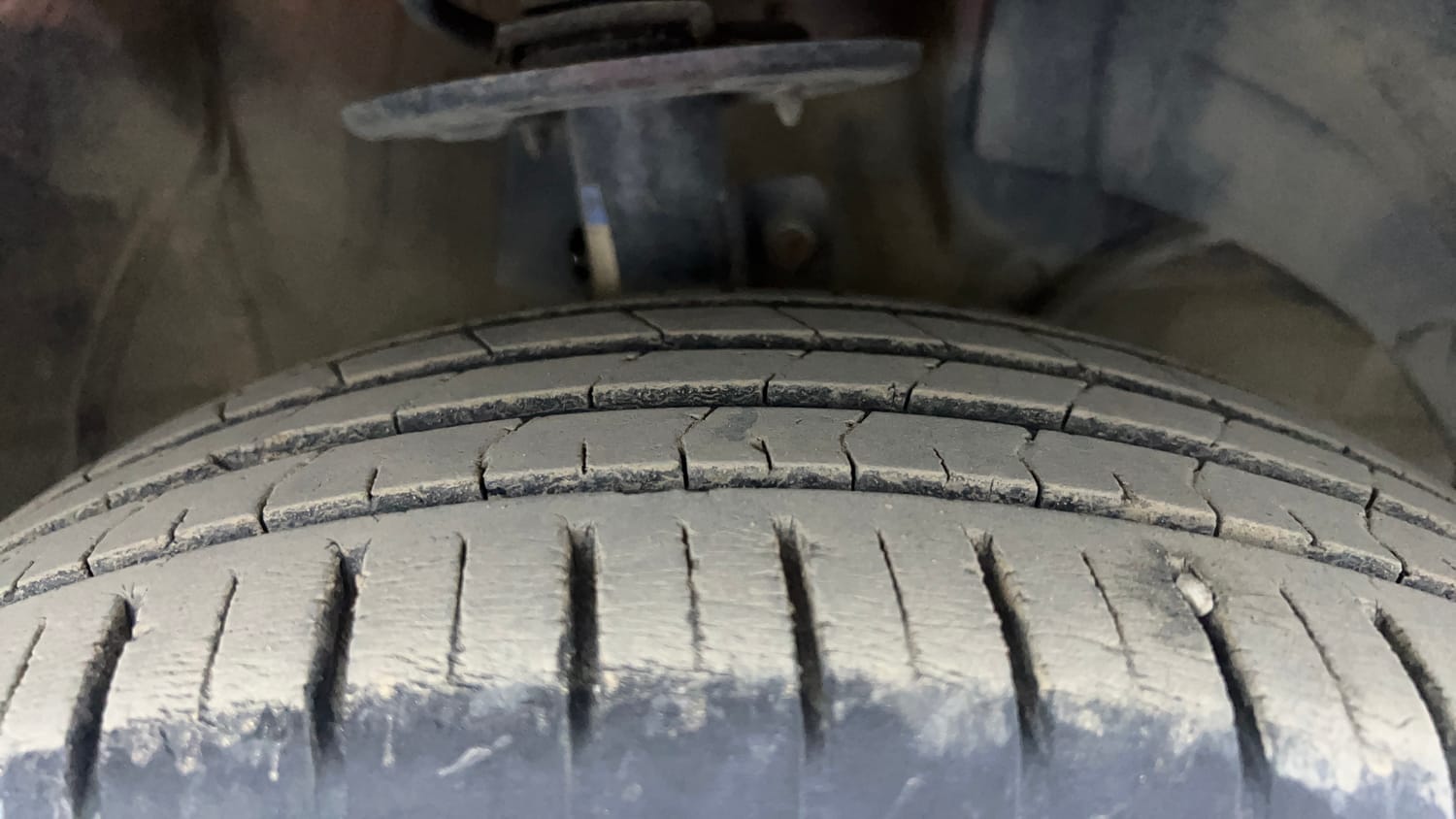 Used 2021 Maruti Suzuki Baleno Zeta Petrol Manual tyres RIGHT FRONT TYRE TREAD VIEW