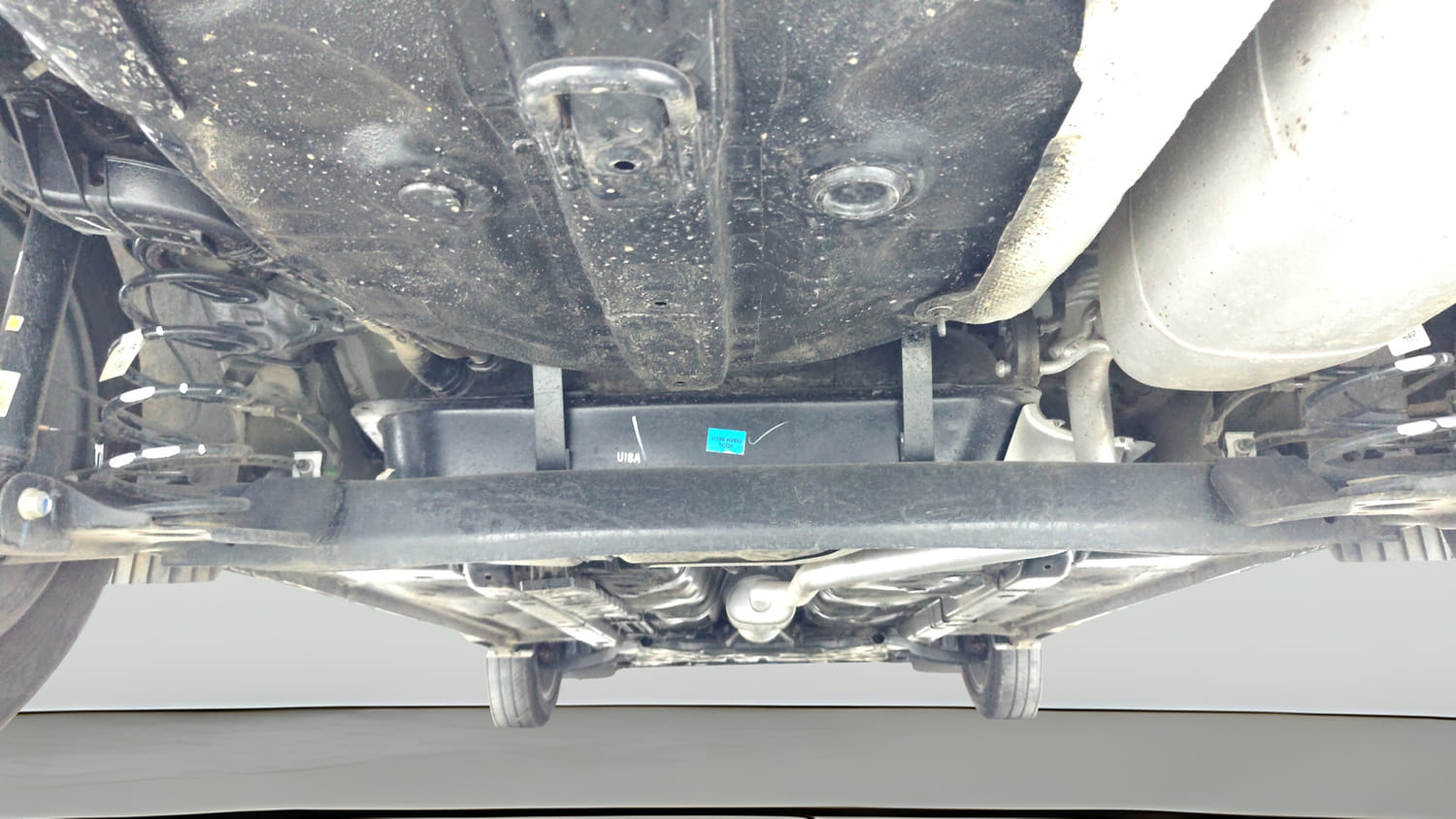 Used 2025 Hyundai Exter SX (O) Connect 1.2 AMT Knight Edition Petrol Automatic extra REAR UNDERBODY VIEW (TAKEN FROM REAR)