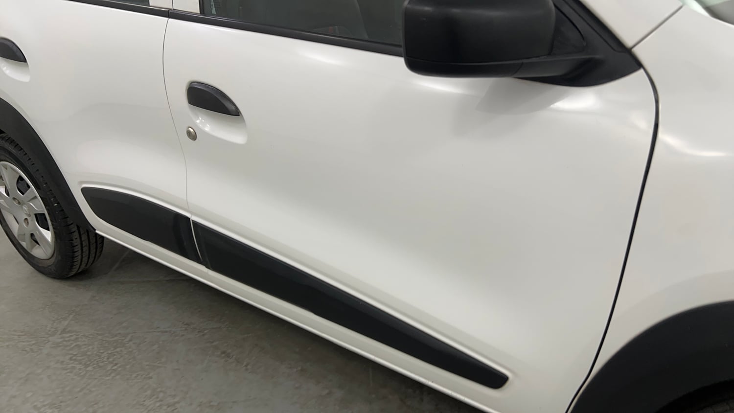 Used 2020 Renault Kwid RXL Petrol Manual dents MINOR DENT