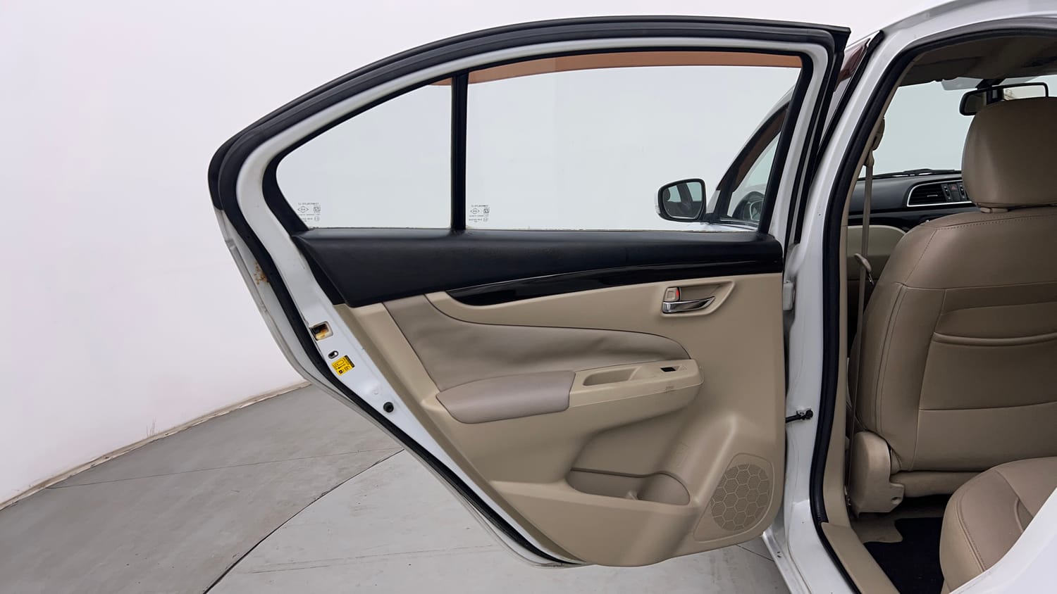 Used 2015 Maruti Suzuki Ciaz ZXI+ Petrol Manual interior LEFT REAR DOOR OPEN VIEW
