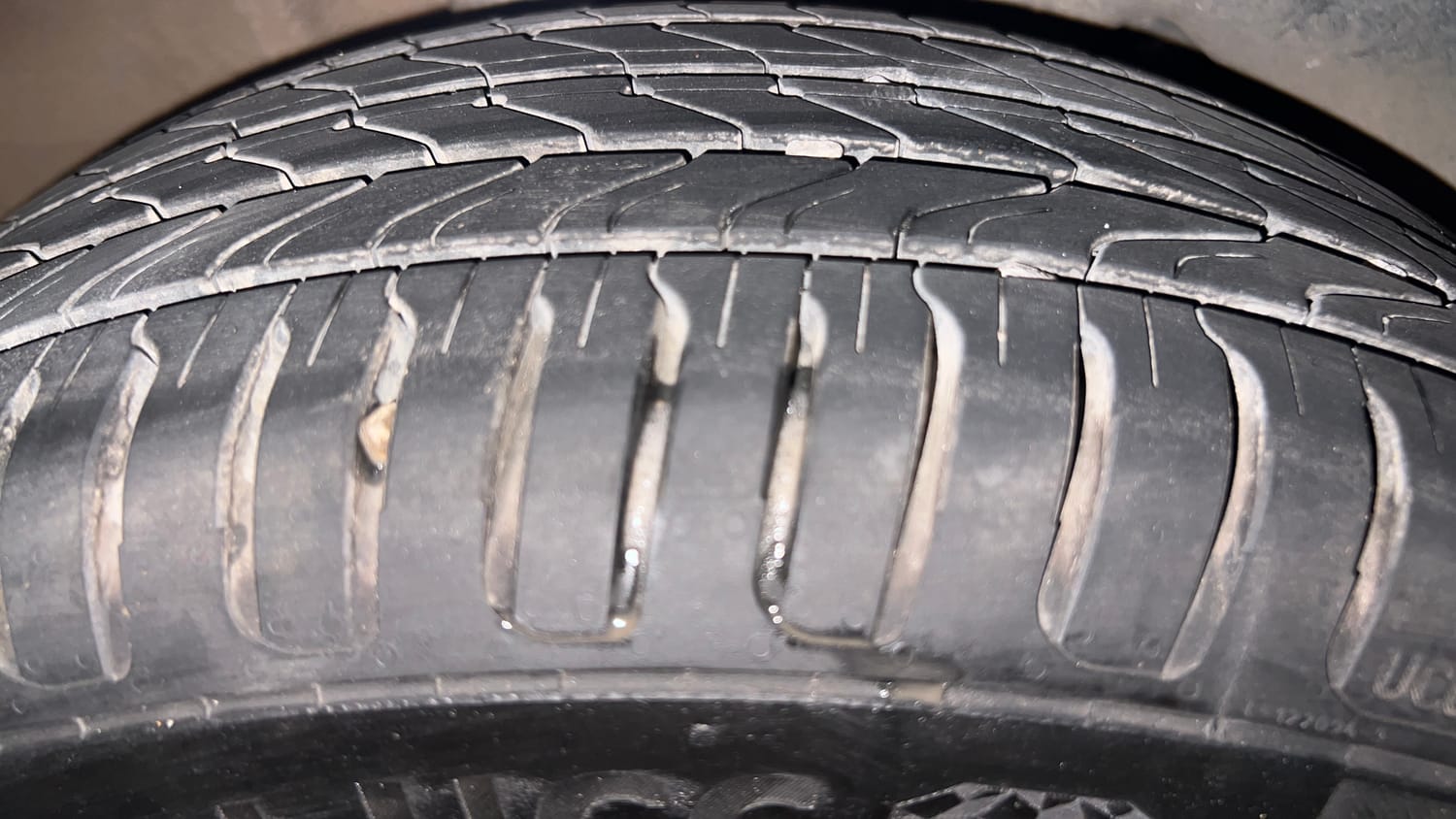 Used 2018 Tata Tiago Revotron XZA Petrol Automatic tyres RIGHT REAR TYRE TREAD VIEW