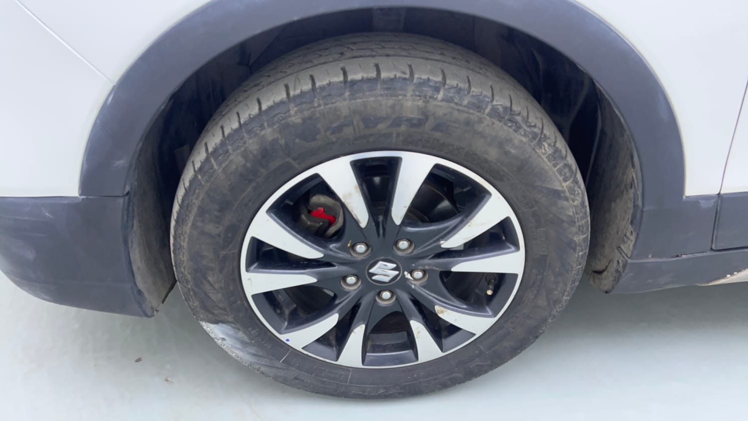 Used 2019 Maruti Suzuki S-Cross Zeta 1.3 Diesel Manual tyres LEFT FRONT TYRE RIM VIEW