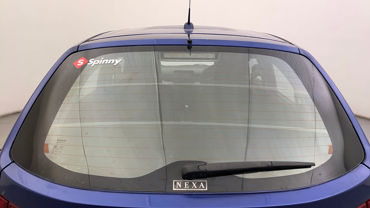 Used 2017 Maruti Suzuki Ignis Zeta 1.2 AMT Petrol Automatic top_features Rear wiper