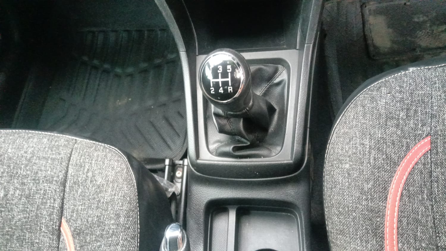 Used 2020 maruti-suzuki Vitara Brezza ZXi Plus Petrol Manual interior GEAR  KNOB VIEW