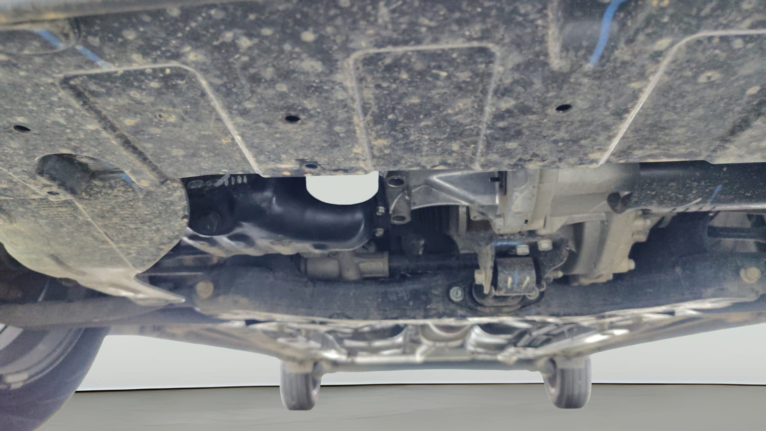 Used 2025 Hyundai Exter SX (O) Connect 1.2 AMT Knight Edition Petrol Automatic extra FRONT LEFT UNDERBODY VIEW