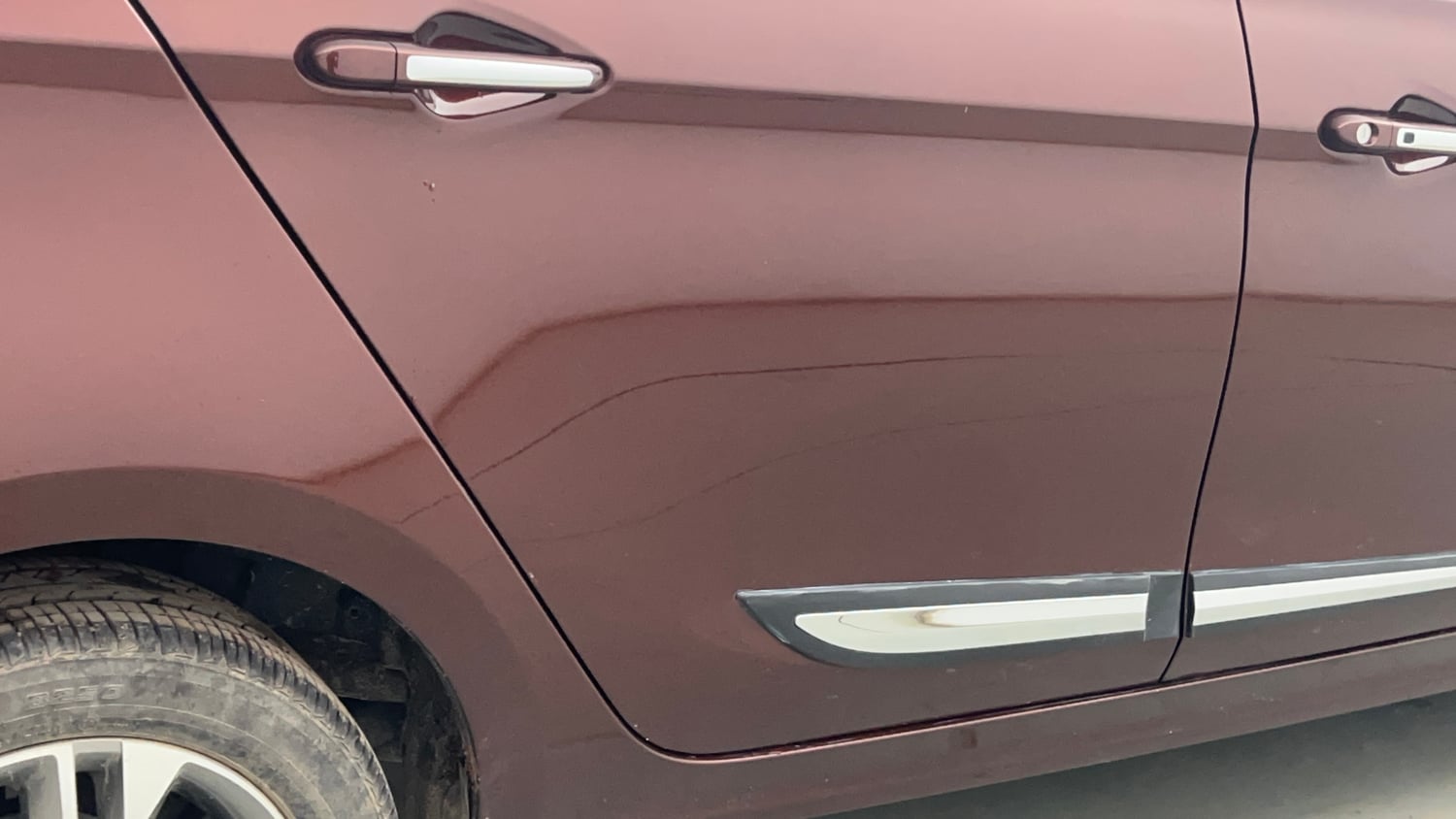 Used 2023 Tata Tigor XZA Plus Leatherette Pack Petrol Automatic dents MINOR SCRATCH