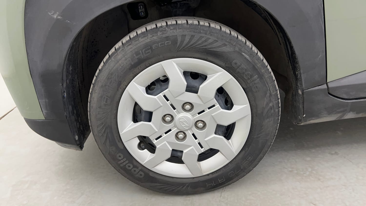 Used 2024 Hyundai Exter S 1.2 MT Hy-CNG Duo Cng Manual tyres LEFT FRONT TYRE RIM VIEW
