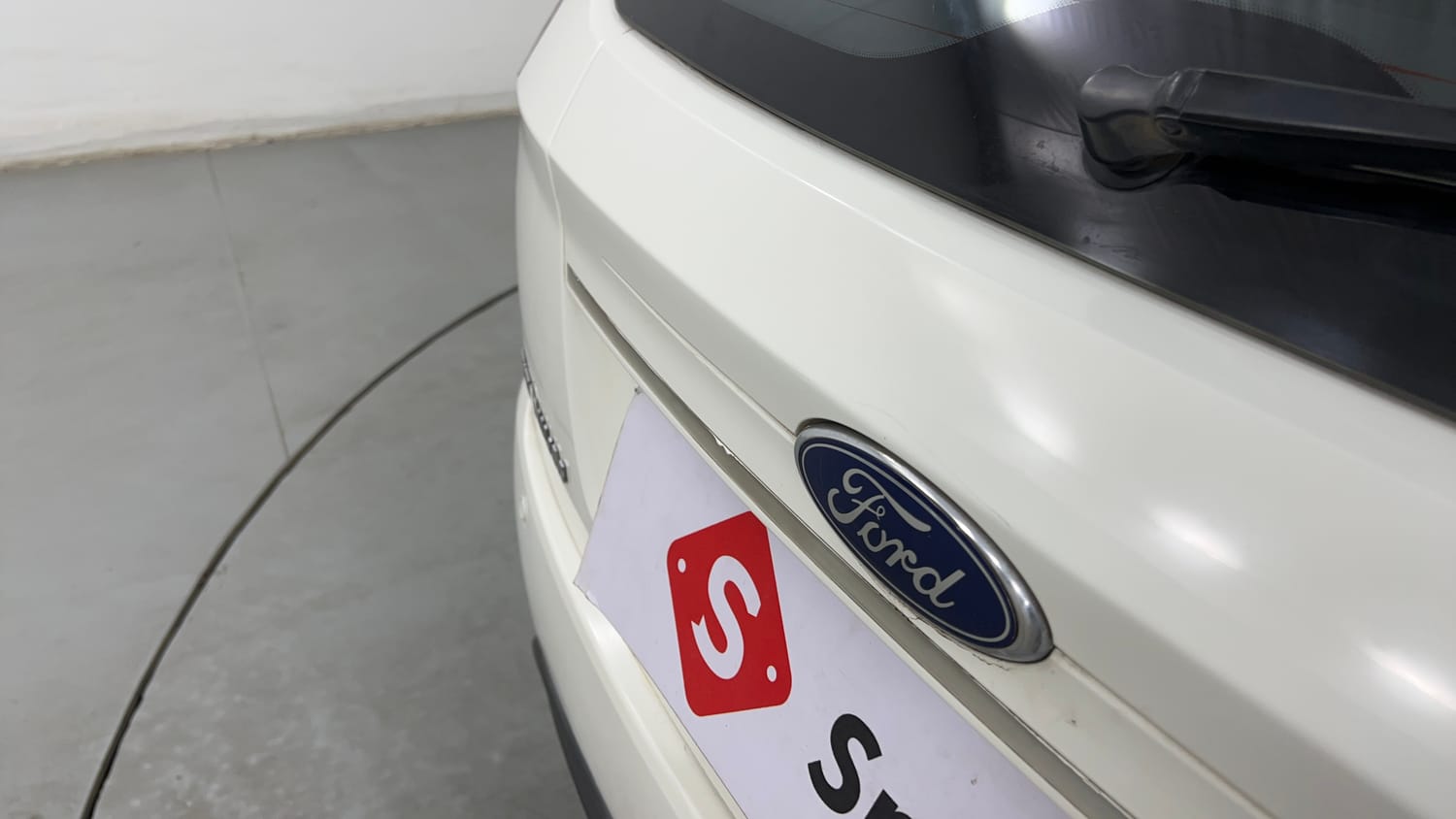 Used 2013 Ford Figo Duratec Petrol Titanium 1.2 Petrol Manual dents MINOR SCRATCH