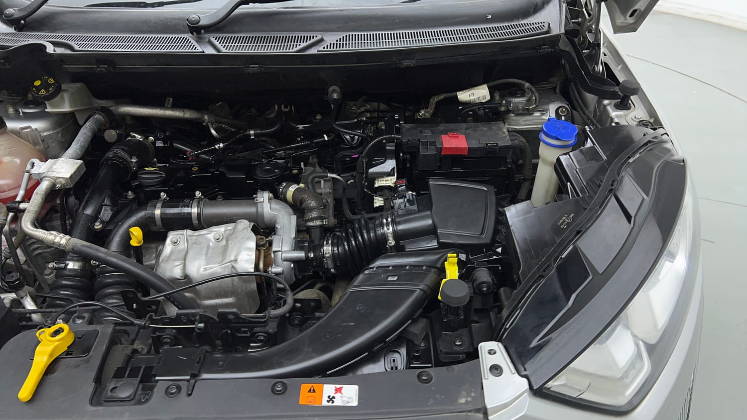 Used 2019 Ford EcoSport Titanium 1.5L TDCi Diesel Manual engine ENGINE LEFT SIDE VIEW