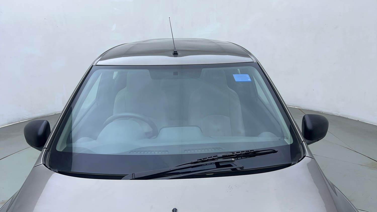 Used 2019 Renault Kwid RXT Opt Petrol Manual exterior FRONT WINDSHIELD VIEW