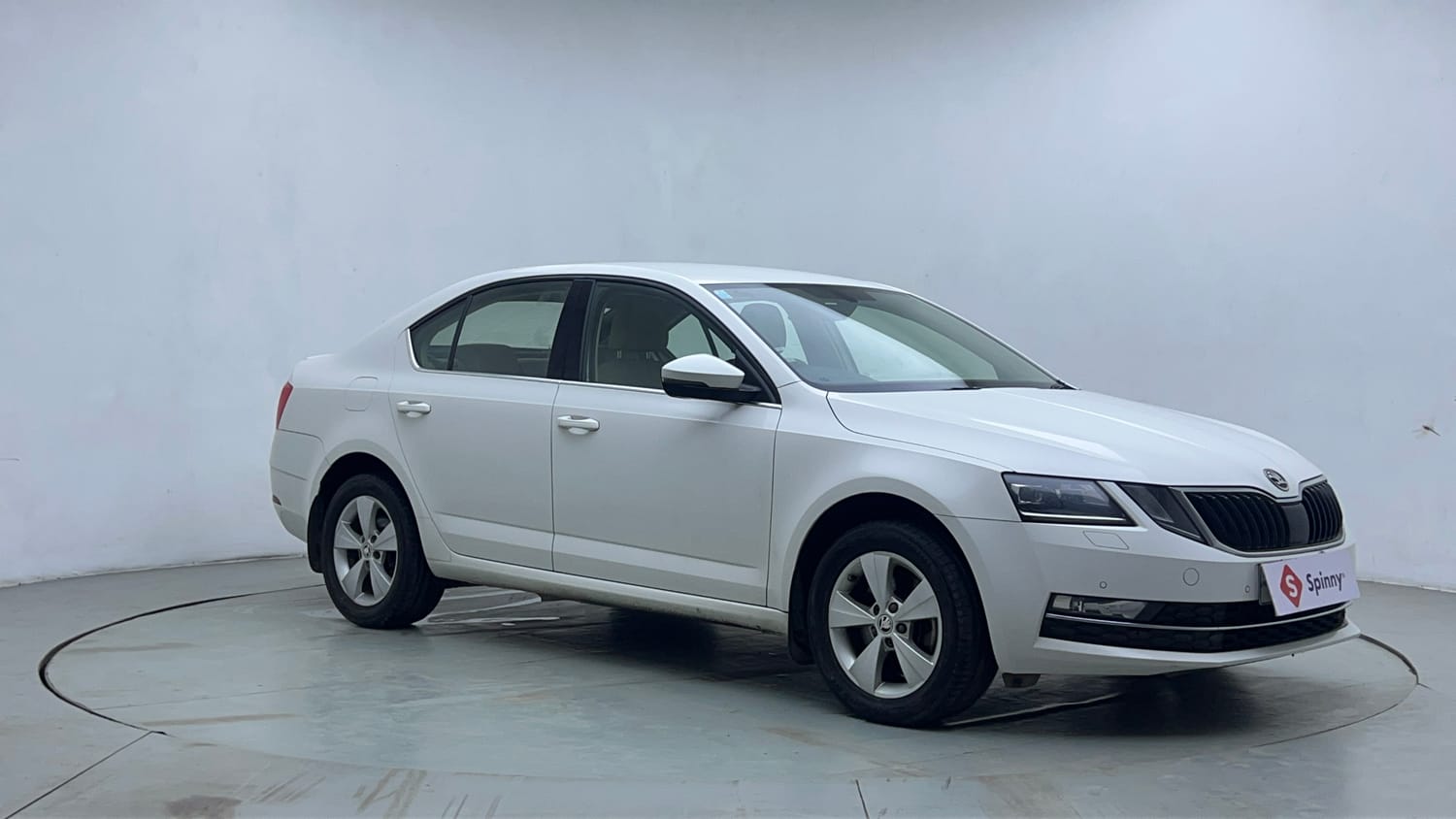 Used 2019 Skoda Octavia 1.8 TSI Style AT Petrol Automatic exterior RIGHT FRONT CORNER VIEW
