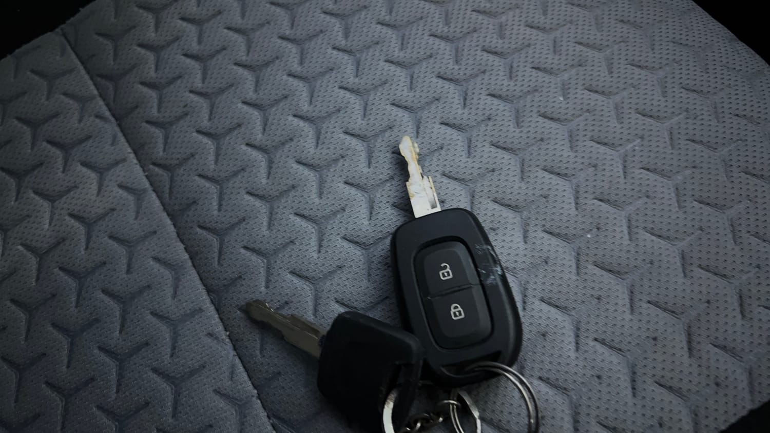 Used 2020 Datsun Redi-GO T(O) 1.0 AMT Petrol Automatic extra CAR KEY VIEW