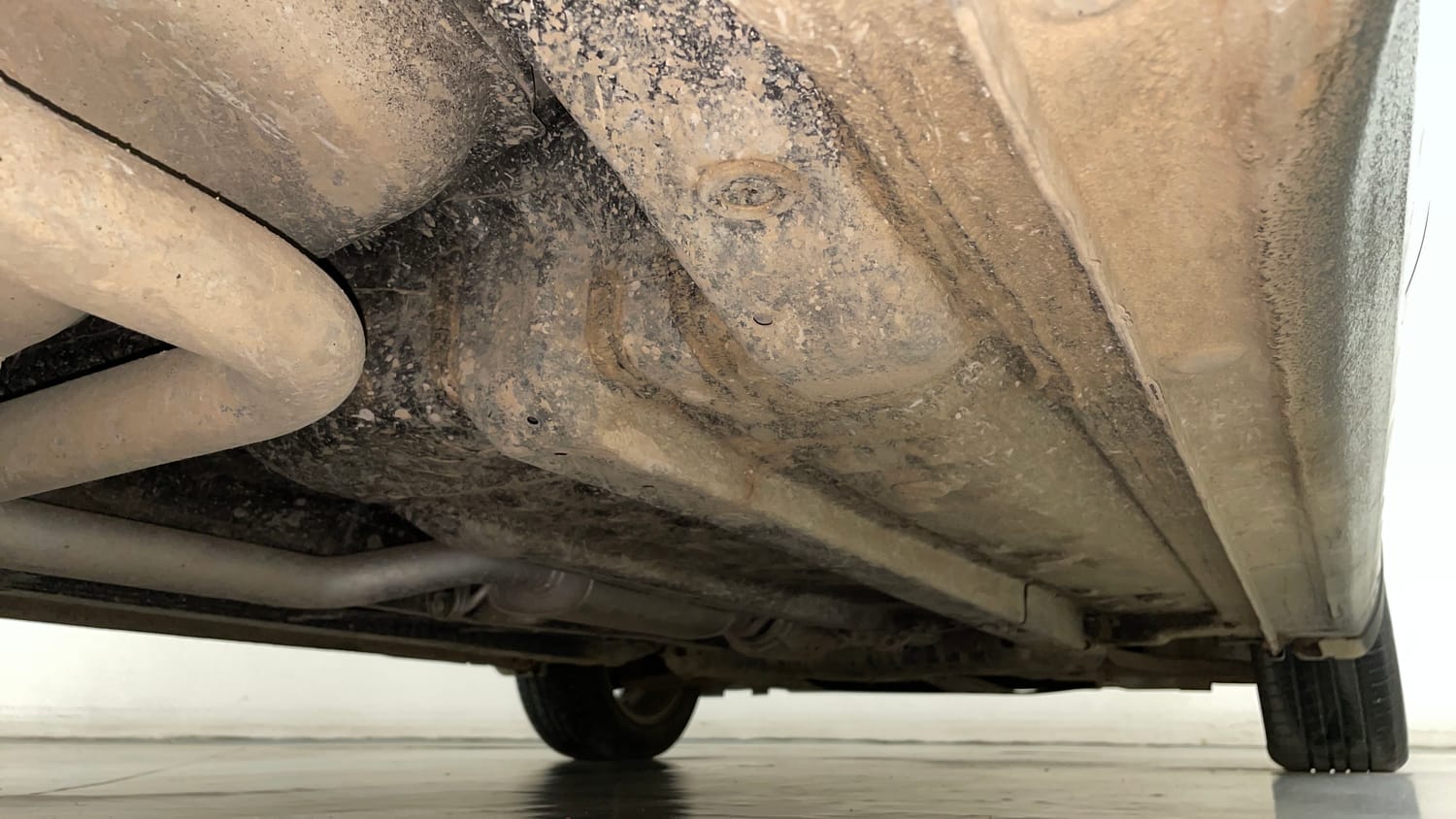 Used 2024 Hyundai Verna SX (O) 1.5 Turbo Petrol DCT Petrol Automatic extra REAR RIGHT UNDERBODY VIEW