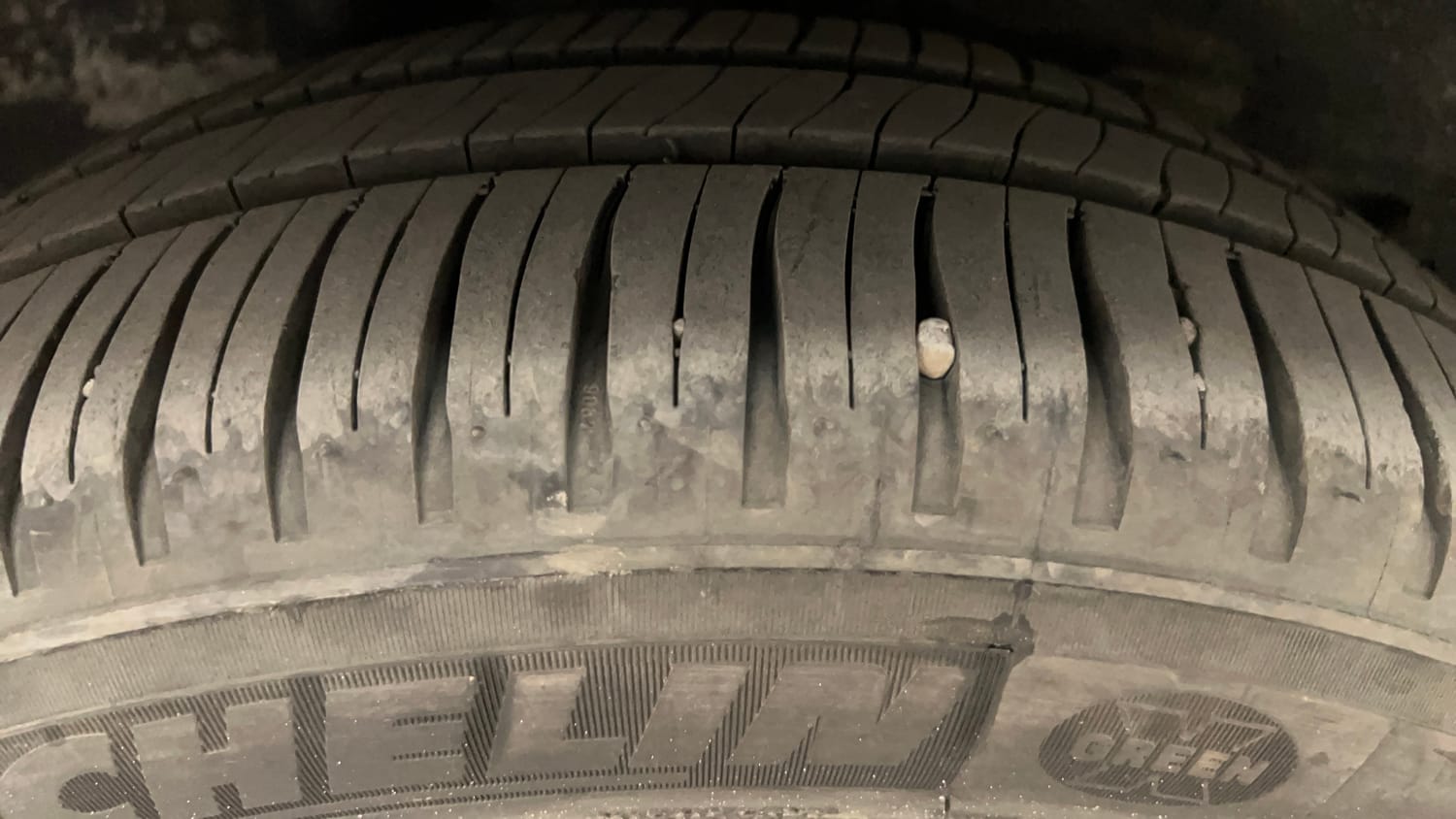 Used 2016 Honda City SV CVT Petrol Automatic tyres RIGHT REAR TYRE TREAD VIEW