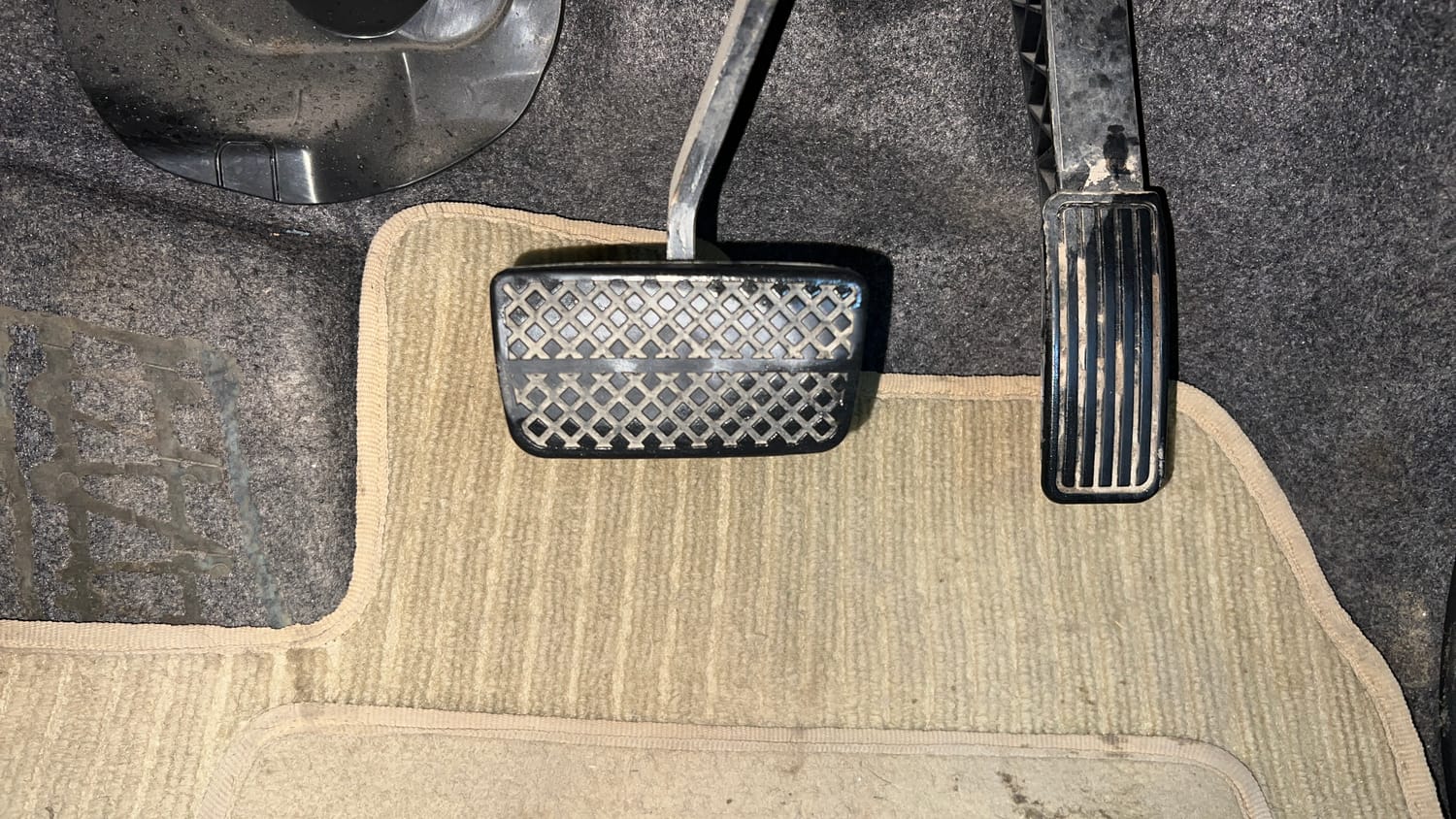Used 2022 Honda Amaze VX CVT 1.2 Petrol Petrol Automatic interior PEDALS VIEW