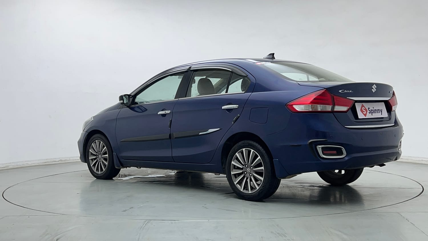 Used 2018 Maruti Suzuki Ciaz Alpha Hybrid 1.5 Petrol Manual exterior LEFT REAR CORNER VIEW