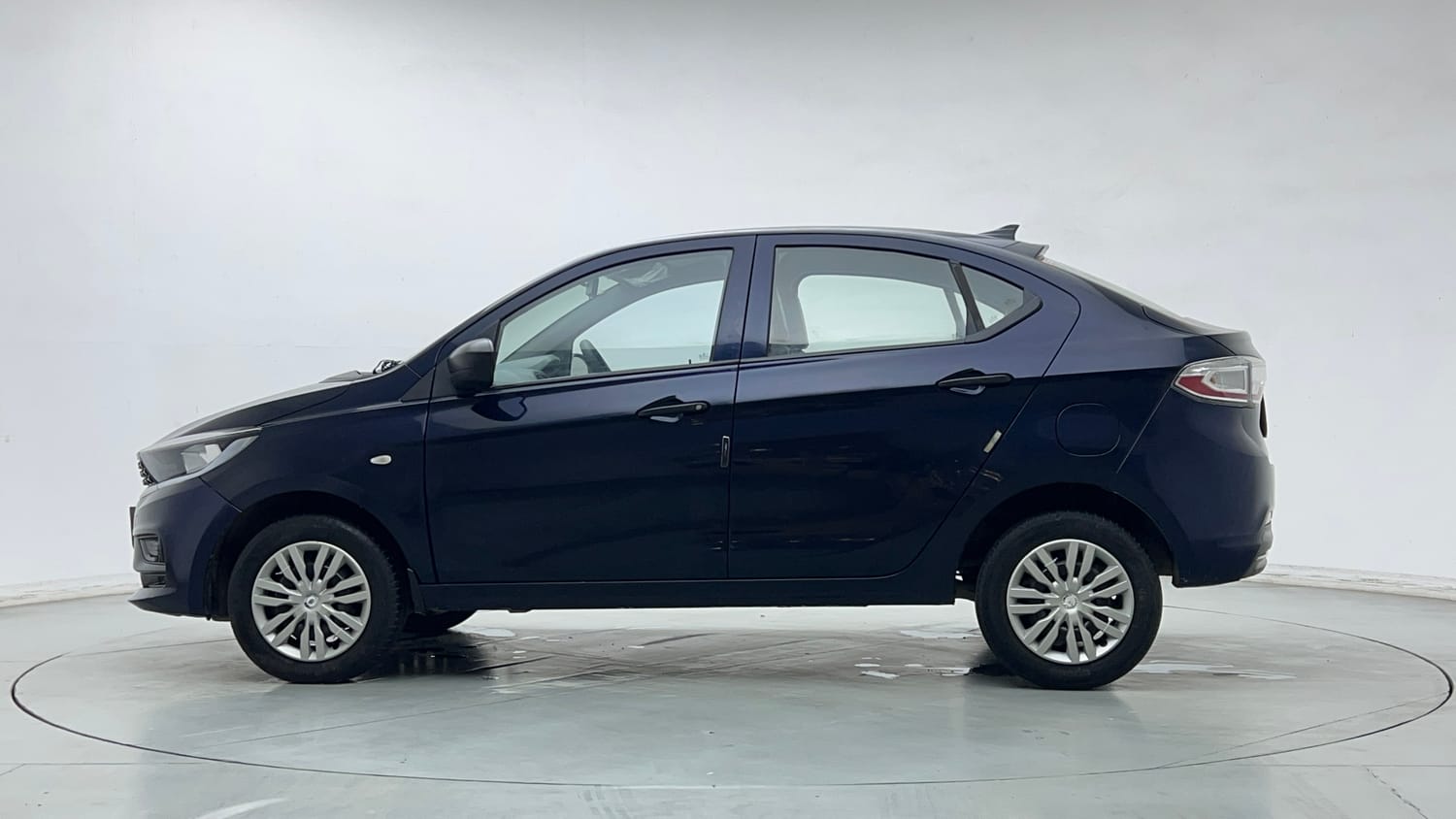 Used 2020 Tata Tigor XM Petrol Manual exterior LEFT SIDE VIEW