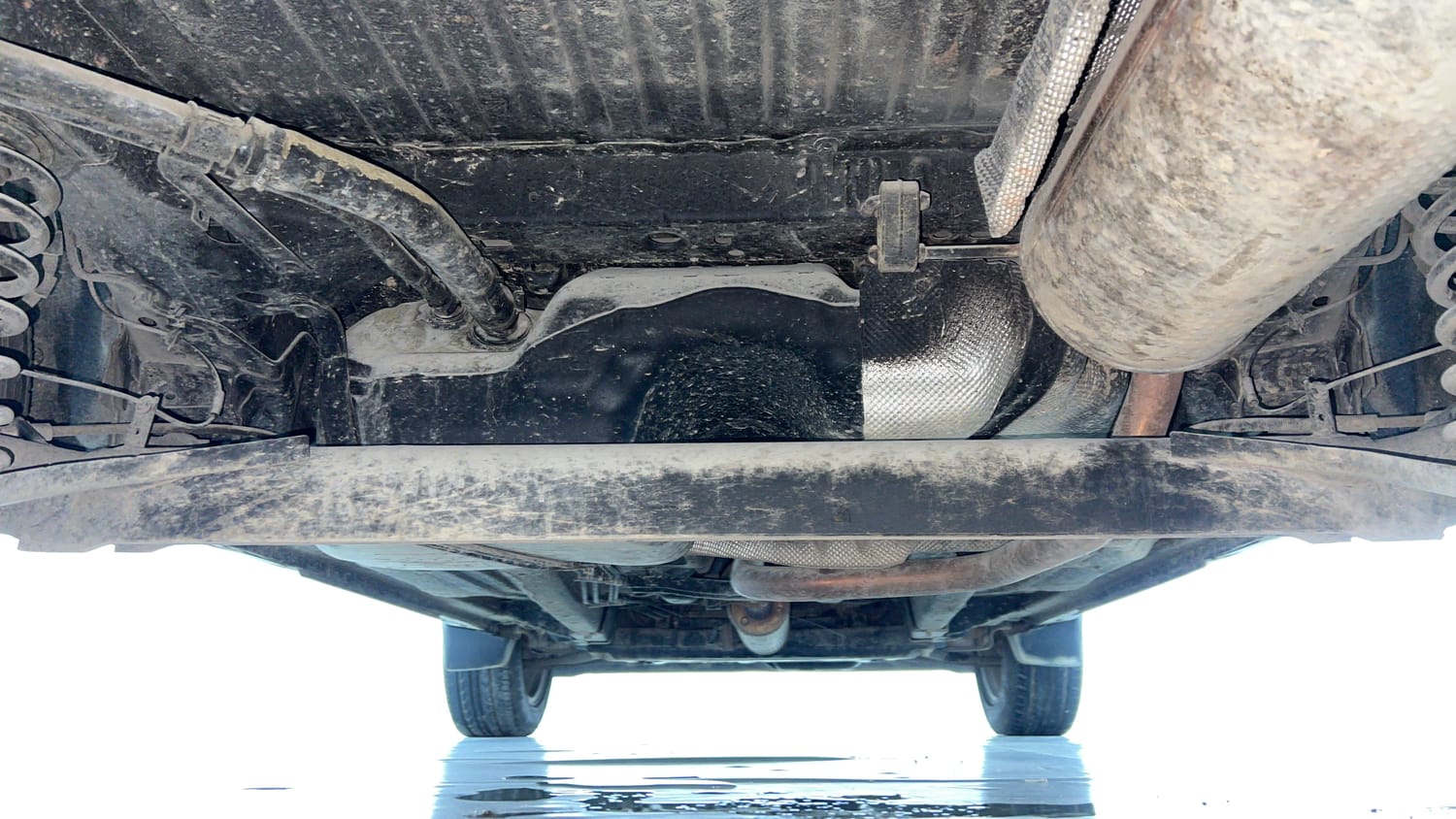 Used 2019 Ford EcoSport Titanium + 1.5L Ti-VCT AT Petrol Automatic extra REAR UNDERBODY VIEW (TAKEN FROM REAR)