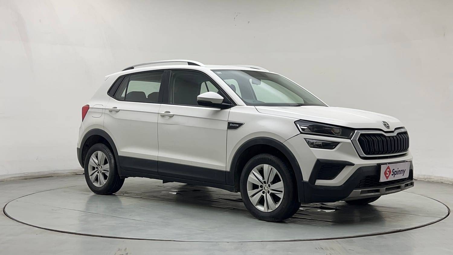 Used 2021 Skoda Kushaq Ambition 1.0L TSI MT Petrol Manual exterior RIGHT FRONT CORNER VIEW