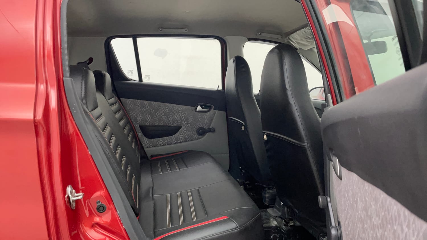 Used 2018 Maruti Suzuki Alto 800 LXi Petrol Manual interior RIGHT SIDE REAR DOOR CABIN VIEW
