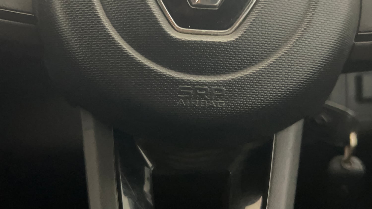 Used 2020 Renault Kwid RXL Petrol Manual top_features Airbags