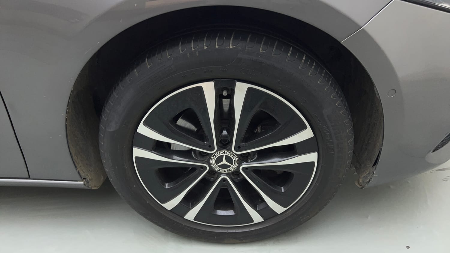Used 2025 Mercedes-Benz A-Class Limousine 200 Petrol Automatic tyres RIGHT FRONT TYRE RIM VIEW