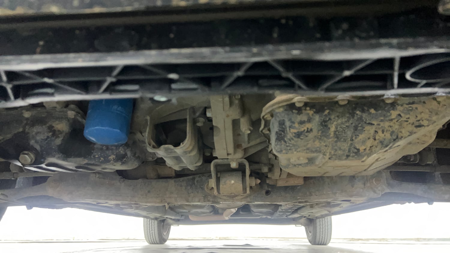 Used 2014 Hyundai Grand i10 Asta AT 1.2 Kappa VTVT Petrol Automatic extra FRONT LEFT UNDERBODY VIEW