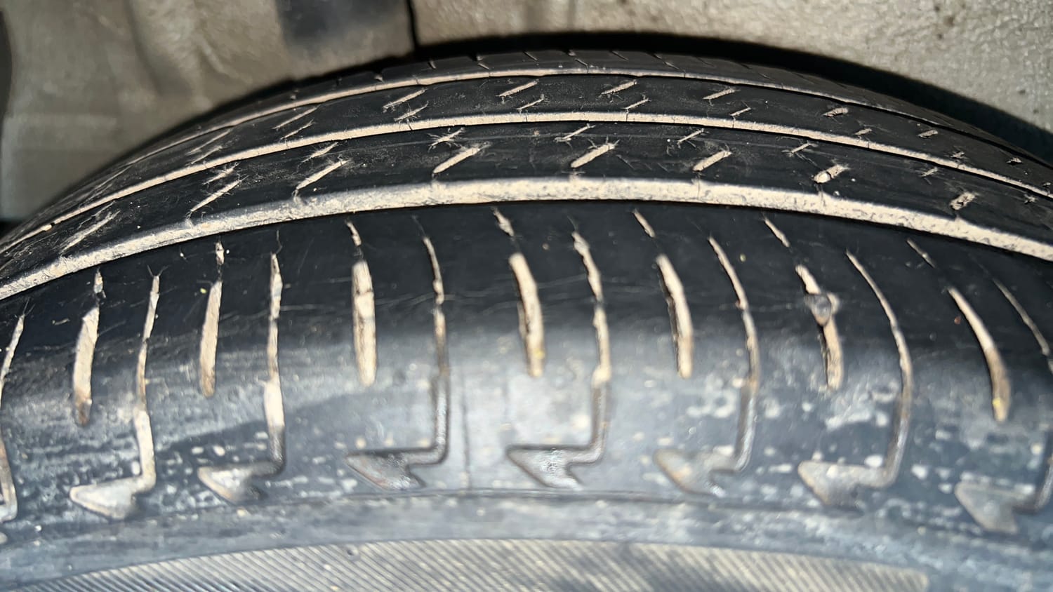 Used 2021 Maruti Suzuki Ignis Zeta 1.2 MT Petrol Manual tyres RIGHT REAR TYRE TREAD VIEW