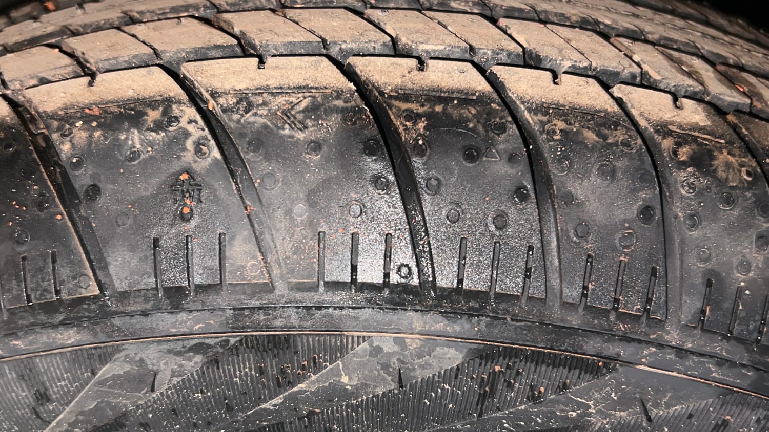 Used 2015 Honda Amaze 1.2 S i-VTEC Petrol Manual tyres RIGHT REAR TYRE TREAD VIEW