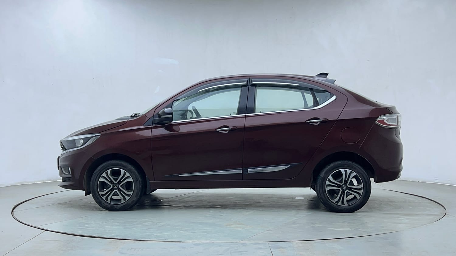 Used 2022 Tata Tigor XZ Plus CNG Cng Manual exterior LEFT SIDE VIEW
