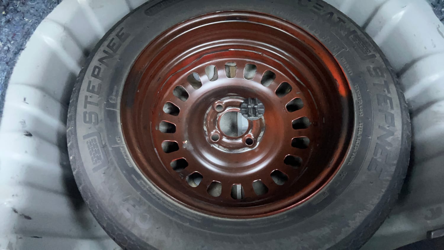 Used 2021 Nissan Magnite XV Premium Turbo CVT Petrol Automatic tyres SPARE TYRE VIEW