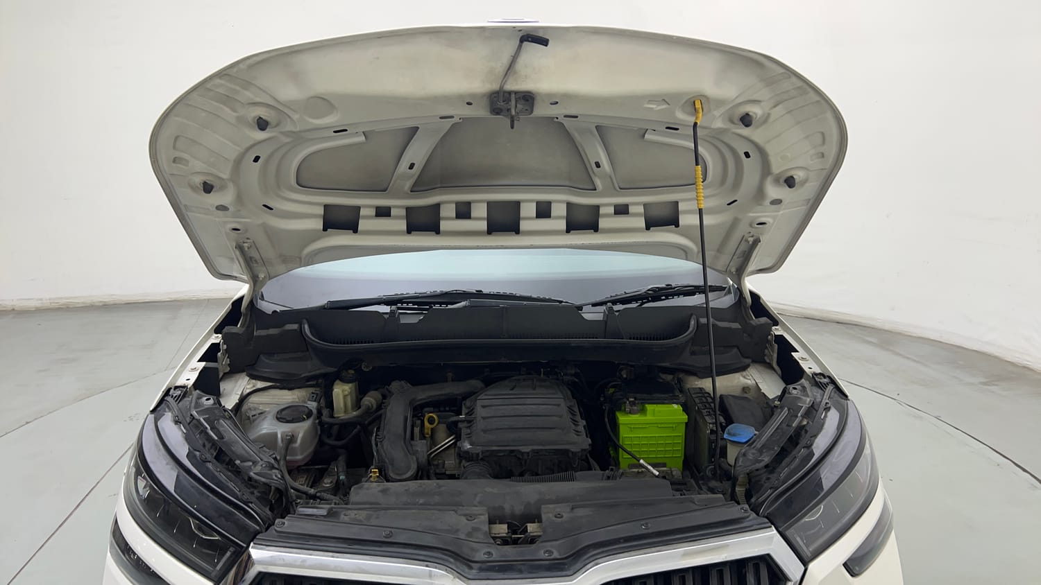 Used 2021 Skoda Kushaq Ambition 1.0L TSI MT Petrol Manual engine ENGINE & BONNET OPEN FRONT VIEW
