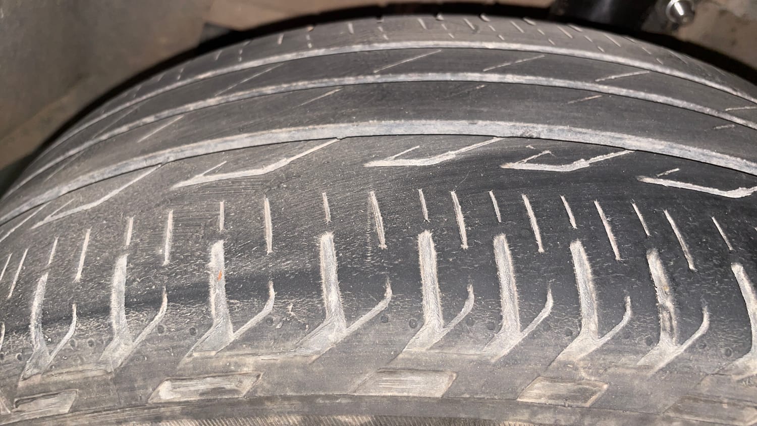 Used 2017 Ford EcoSport Trend+ 1.0L EcoBoost Petrol Manual tyres LEFT FRONT TYRE TREAD VIEW