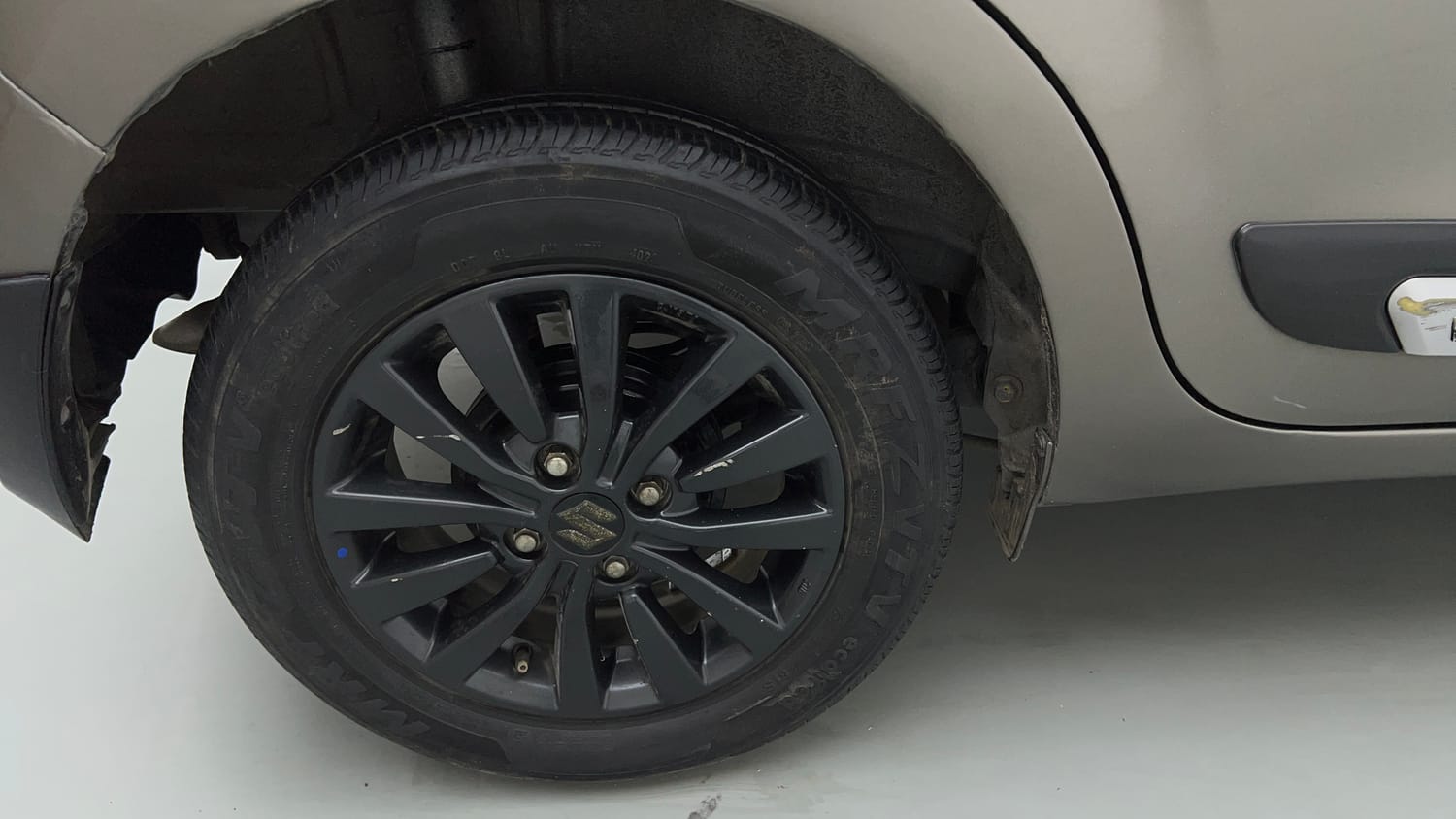 Used 2023 Maruti Suzuki Wagon R ZXI Plus 1.2 AGS Petrol Automatic tyres RIGHT REAR TYRE RIM VIEW