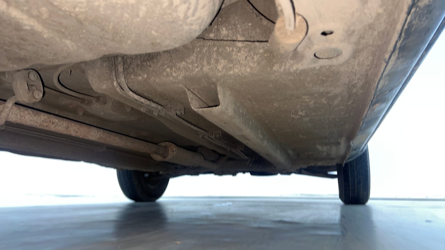 Used 2019 Renault Kwid RXT Opt Petrol Manual extra REAR RIGHT UNDERBODY VIEW