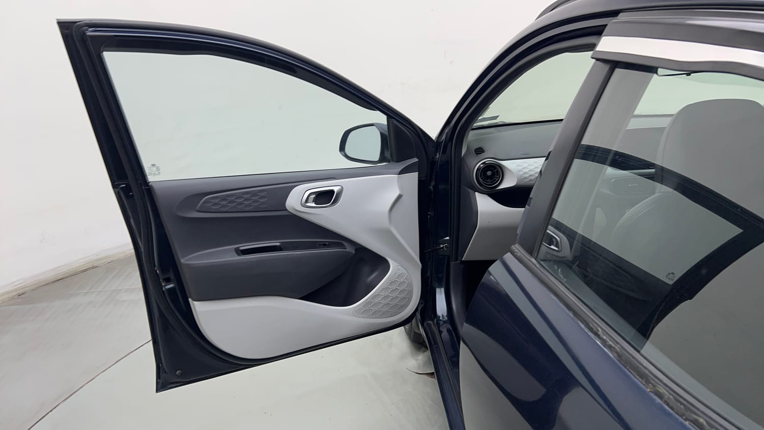 Used 2022 Hyundai Grand i10 Nios Sportz 1.2 Kappa VTVT Petrol Manual interior LEFT FRONT DOOR OPEN VIEW