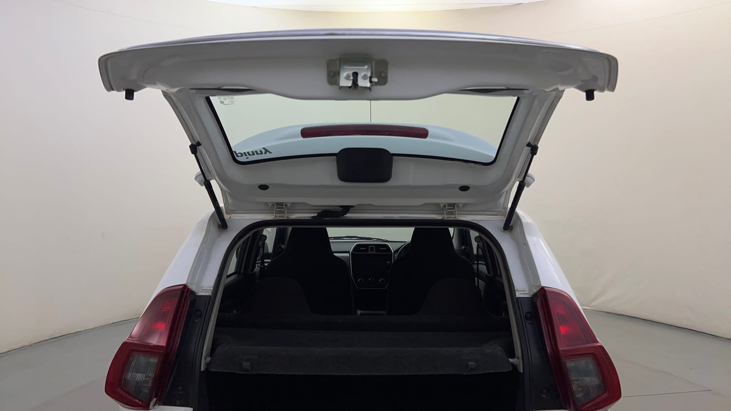 Used 2020 Datsun Redi-GO T(O) 1.0 AMT Petrol Automatic interior DICKY DOOR OPEN VIEW
