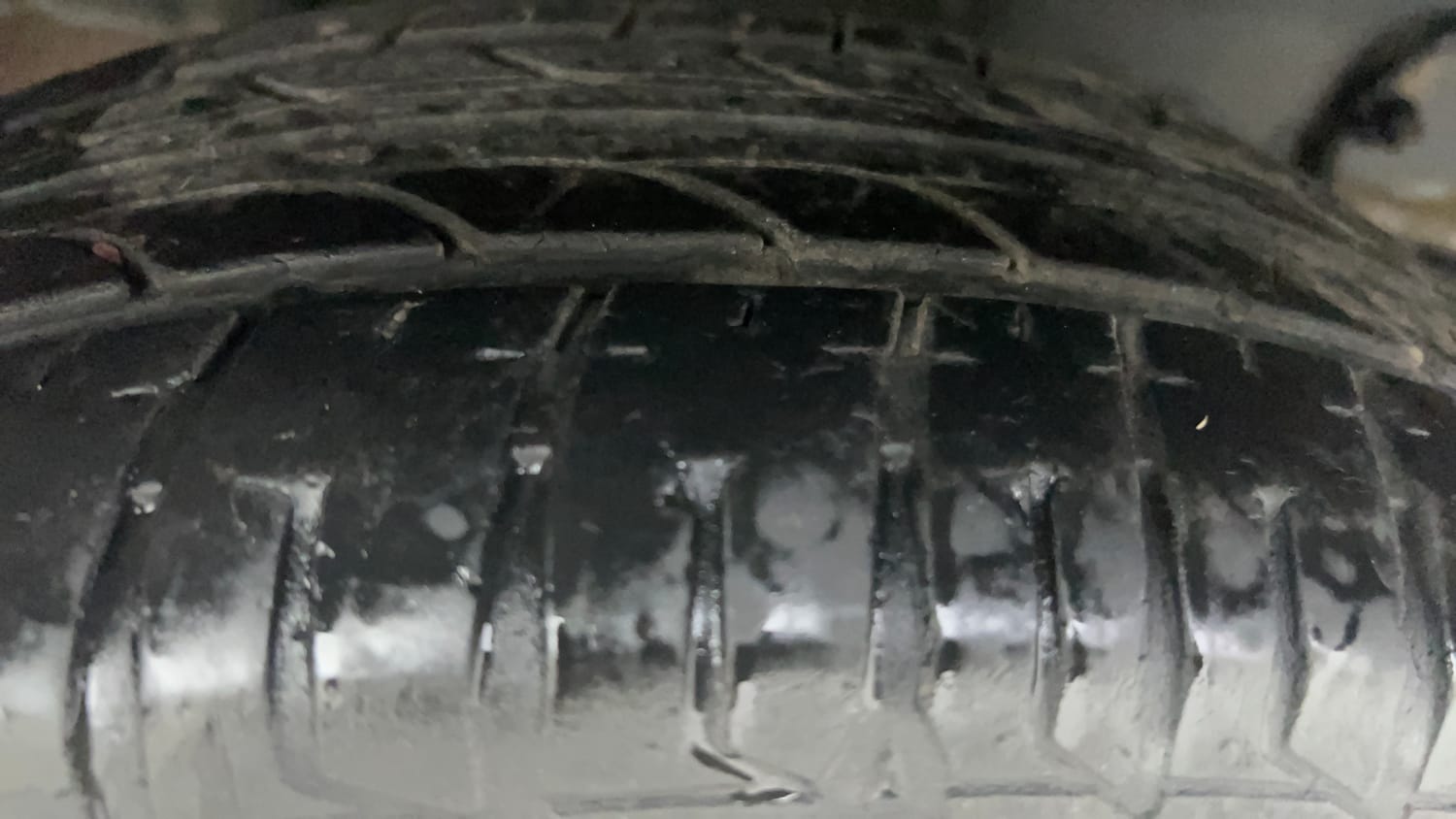 Used 2022 Tata Tiago XT CNG Cng Manual tyres RIGHT REAR TYRE TREAD VIEW