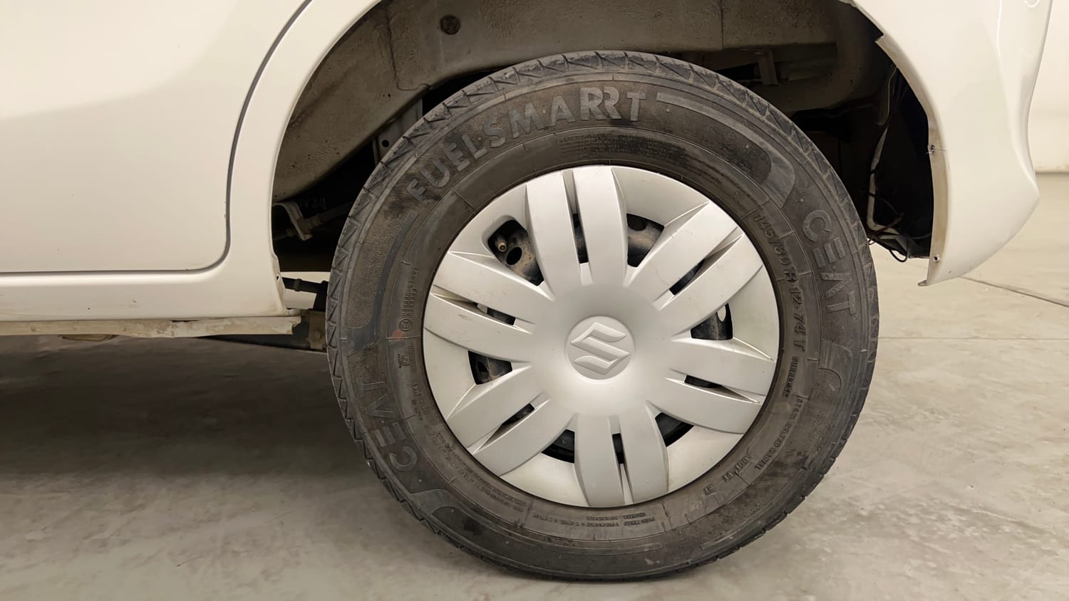 Used 2020 Maruti Suzuki Alto 800 LXi Petrol Manual tyres LEFT REAR TYRE RIM VIEW