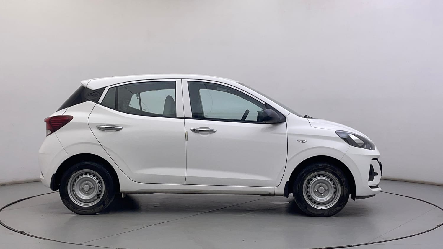 Used 2024 Hyundai Grand i10 Nios Era 1.2 Kappa Petrol Manual exterior RIGHT SIDE VIEW