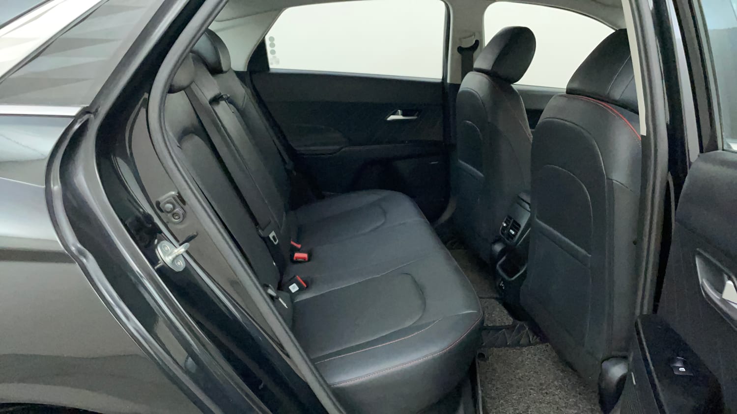 Used 2024 Hyundai Verna SX (O) 1.5 Turbo Petrol DCT Petrol Automatic interior RIGHT SIDE REAR DOOR CABIN VIEW