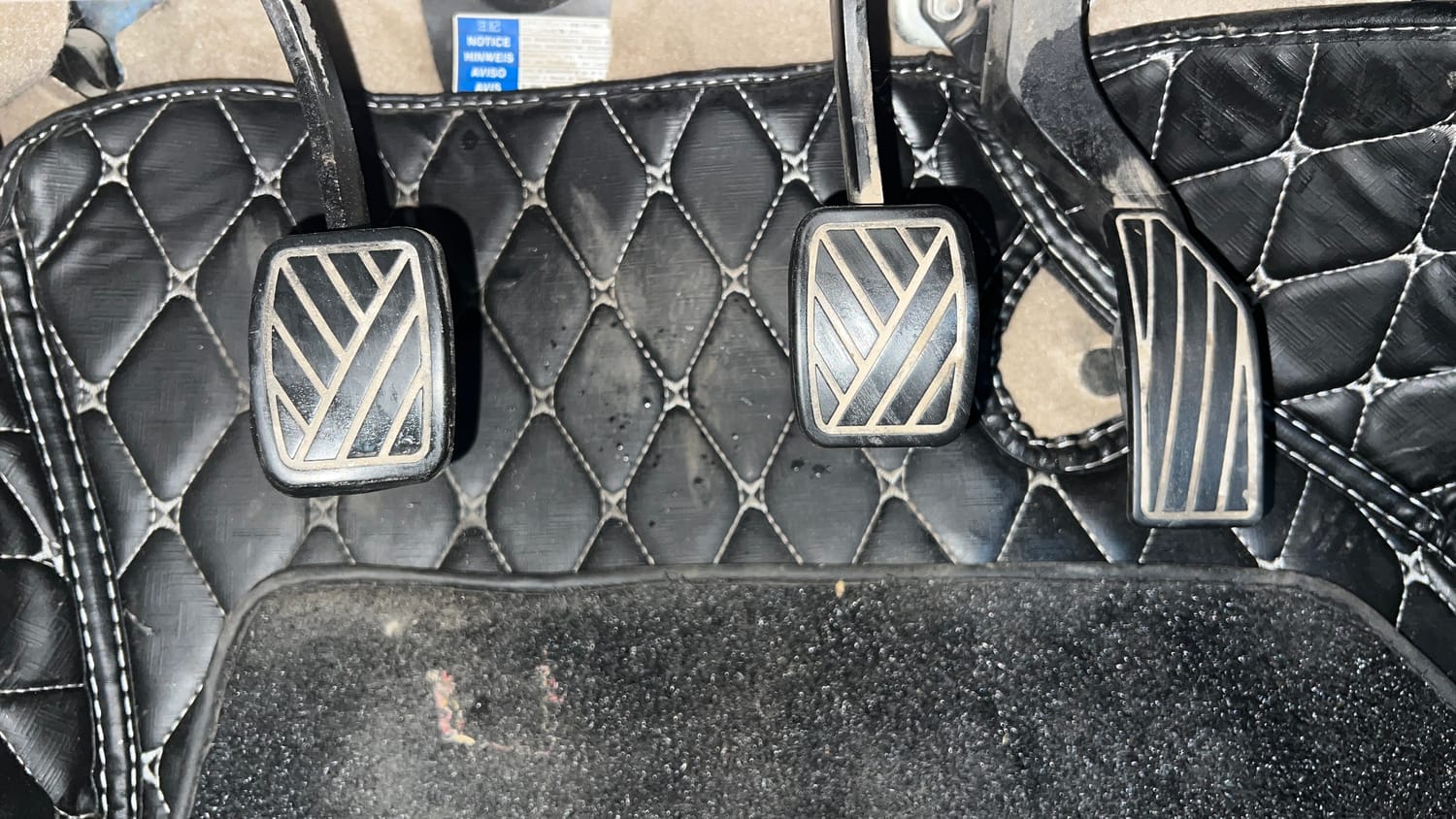 Used 2018 Maruti Suzuki Ciaz Alpha Hybrid 1.5 Petrol Manual interior PEDALS VIEW