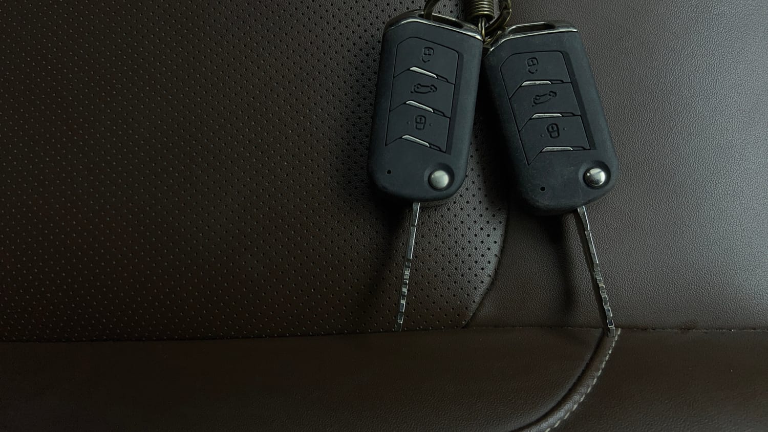 Used 2023 Mahindra Scorpio N Z8 L Petrol MT 7 STR Petrol Manual extra CAR KEY VIEW