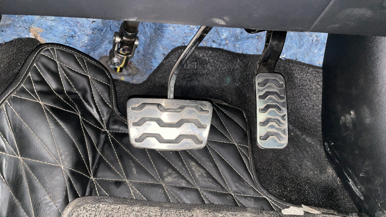 Used 2024 Hyundai Verna SX (O) 1.5 Turbo Petrol DCT Petrol Automatic interior PEDALS VIEW