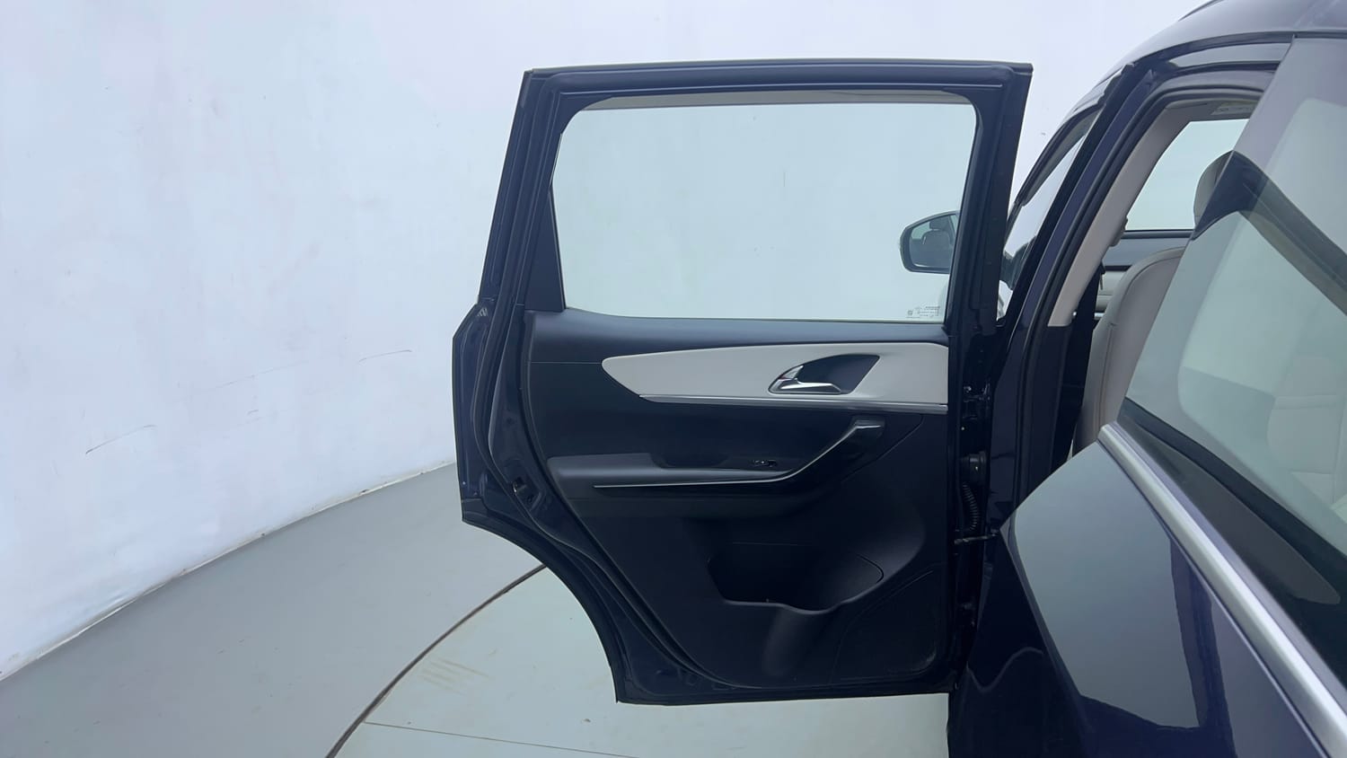 Used 2021 Mahindra XUV700 AX 7 Petrol AT Luxury Pack 7 STR Petrol Automatic interior LEFT REAR DOOR OPEN VIEW